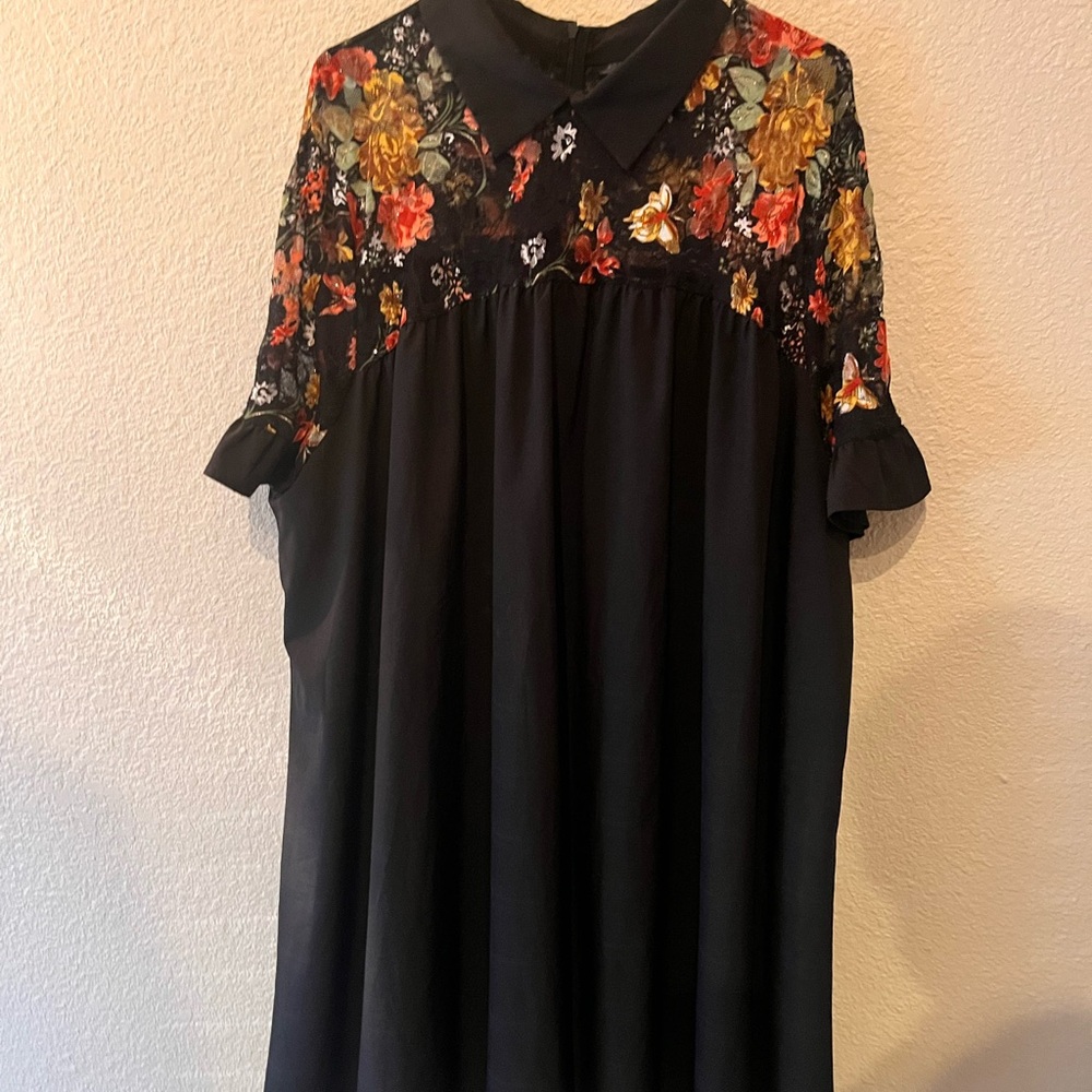 Floral lace Black Dress